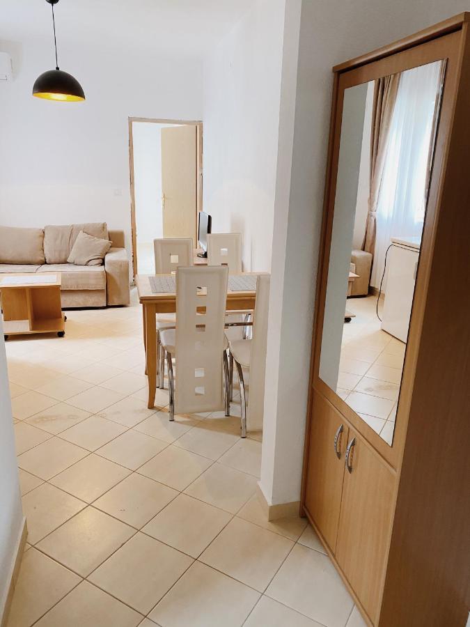 Apartments Sneki Baošići Eksteriør bilde