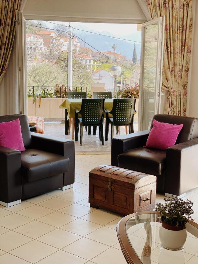 Apartments Sneki Baošići Eksteriør bilde