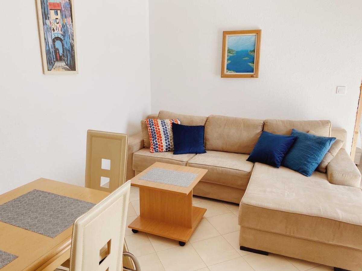 Apartments Sneki Baošići Eksteriør bilde